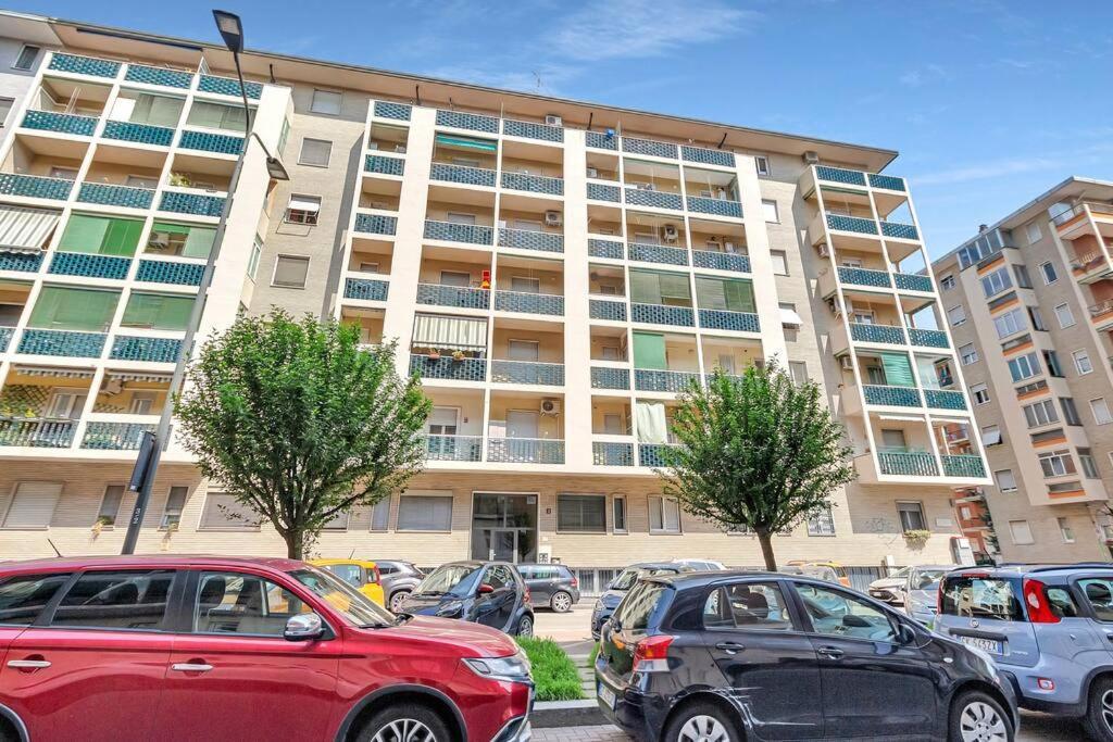 Apartamento Alessia'S Flat - Caroli Milán Exterior foto